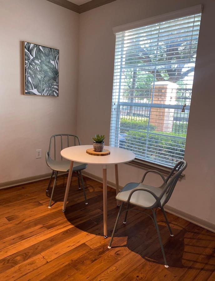 Bright & Modern Galleria Suite! 5 Star Location, Self Check In & Free Parking Houston Bagian luar foto